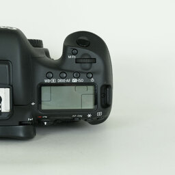 Canon EOS 7D Mark II