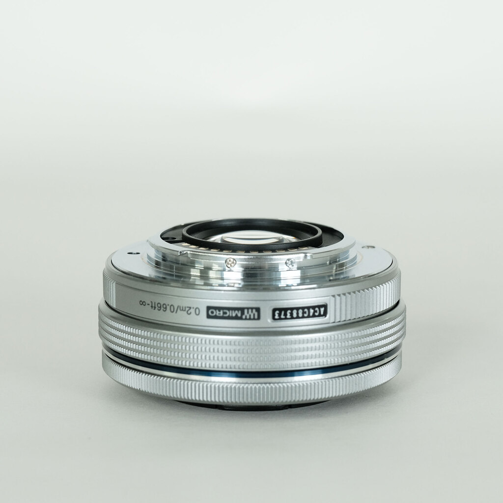 OLYMPUS M.ZUIKO DIGITAL ED 14-42mm F3.5-5.6 EZ シルバー OLYMPUS M.ZUIKO DIGITAL ED 14-42mm F3.5-5.6 EZ シルバー