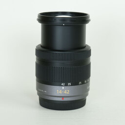 Panasonic LUMIX G 14-42mm F3.5-5.6 ASPH. MEGA O.I.S. H-FS014042