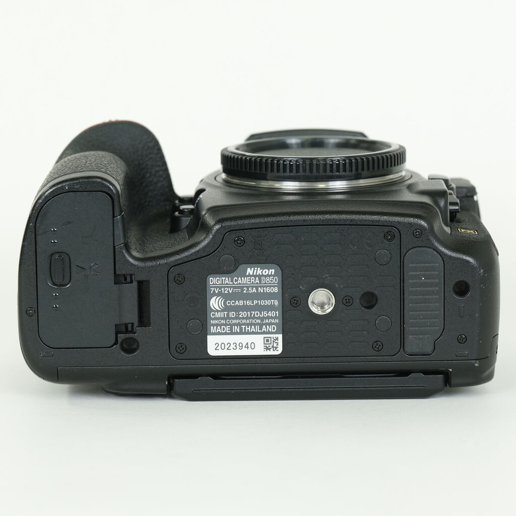 Nikon D850