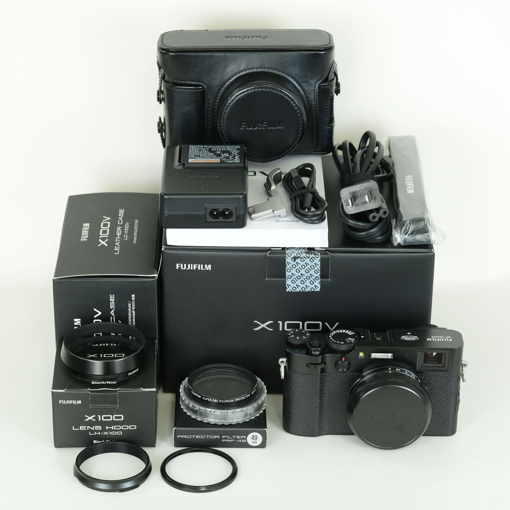 FUJIFILM X100V ブラック