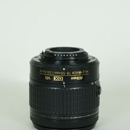 Nikon AF-S DX NIKKOR 18-55mm F3.5-5.6 G VR