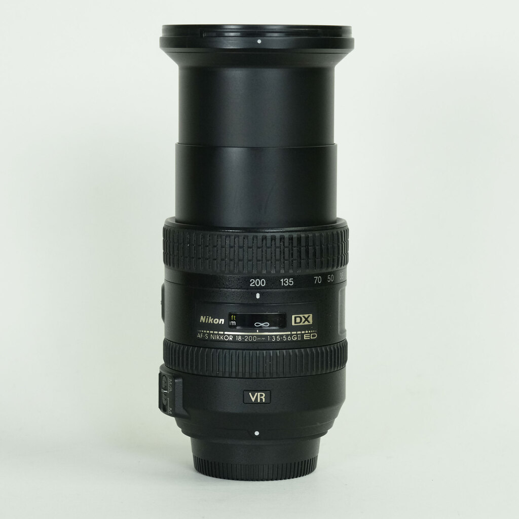 Nikon AF-S DX NIKKOR 18-200mm F3.5-5.6G ED VR II