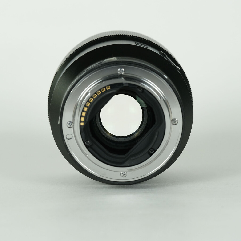 SONY FE 85mm F1.8 SEL85F18の出品 | ONE SCENE（ワンシーン）