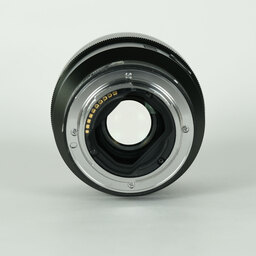 SONY FE 85mm F1.8 SEL85F18 SONY FE 85mm F1.8 SEL85F18
