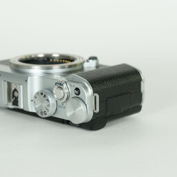 FUJIFILM X-A1 ボディ シルバー