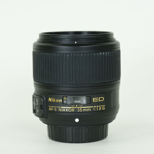 Nikon AF-S NIKKOR 35mm f/1.8G ED Nikon AF-S NIKKOR 35mm f/1.8G ED