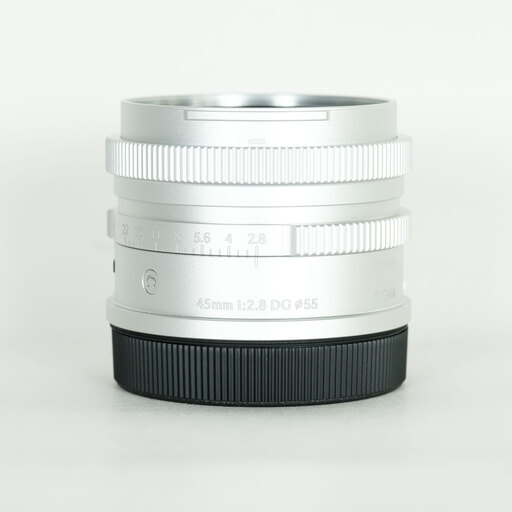 SIGMA 45mm F2.8 DG｜Contemporary [ライカL用]