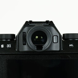 FUJIFILM X-S10