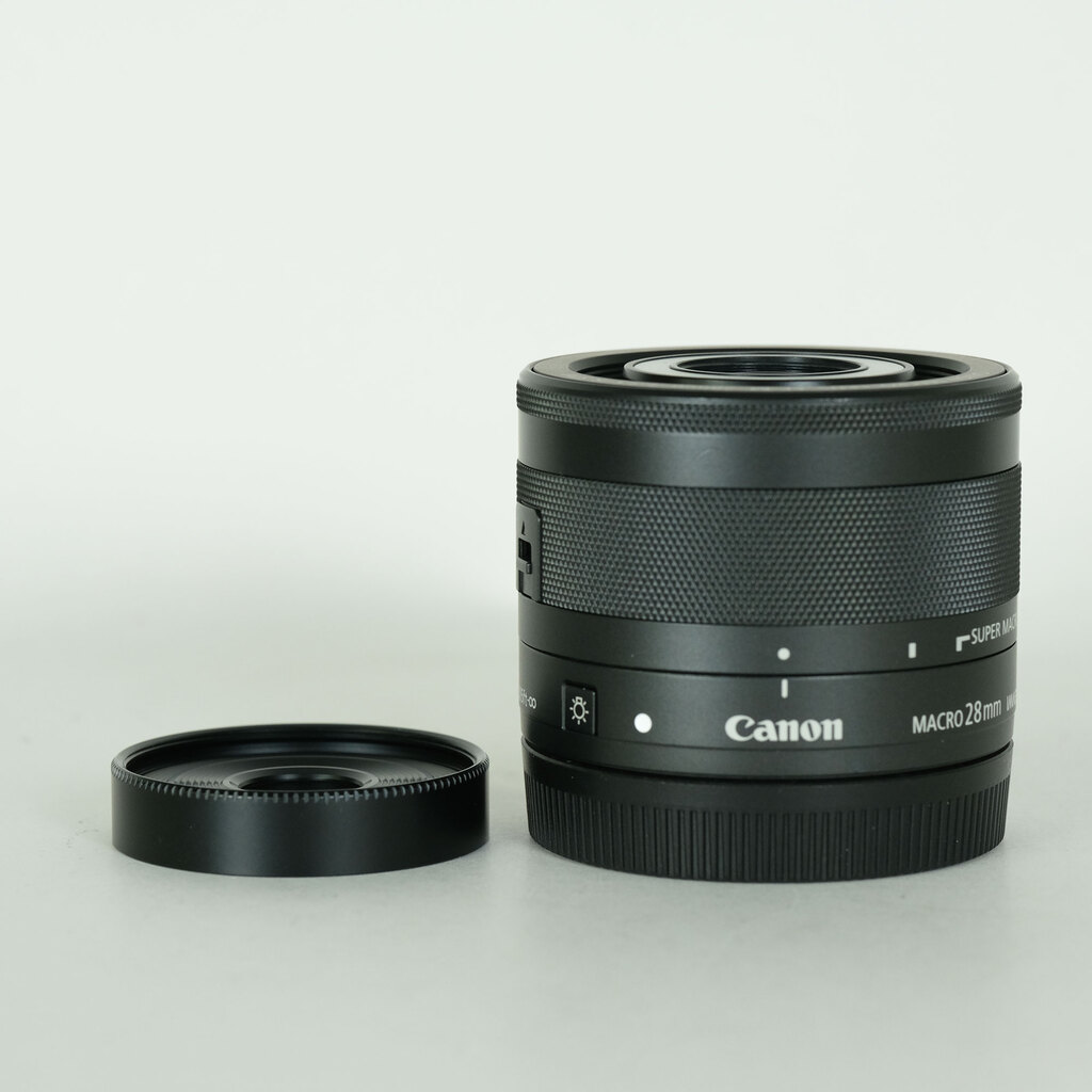 Canon EF-M28mm F3.5 マクロ IS STM