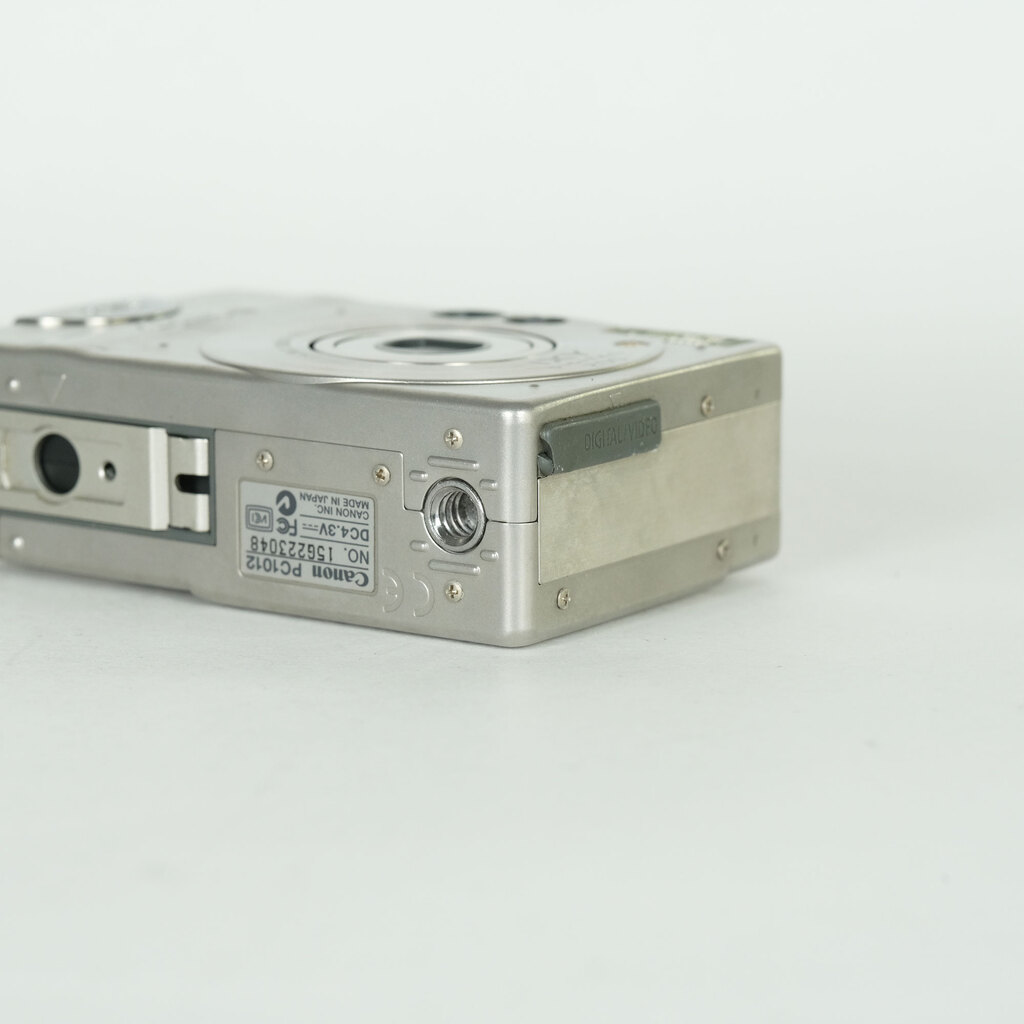 Canon IXY DIGITAL 200