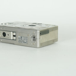 Canon IXY DIGITAL 200