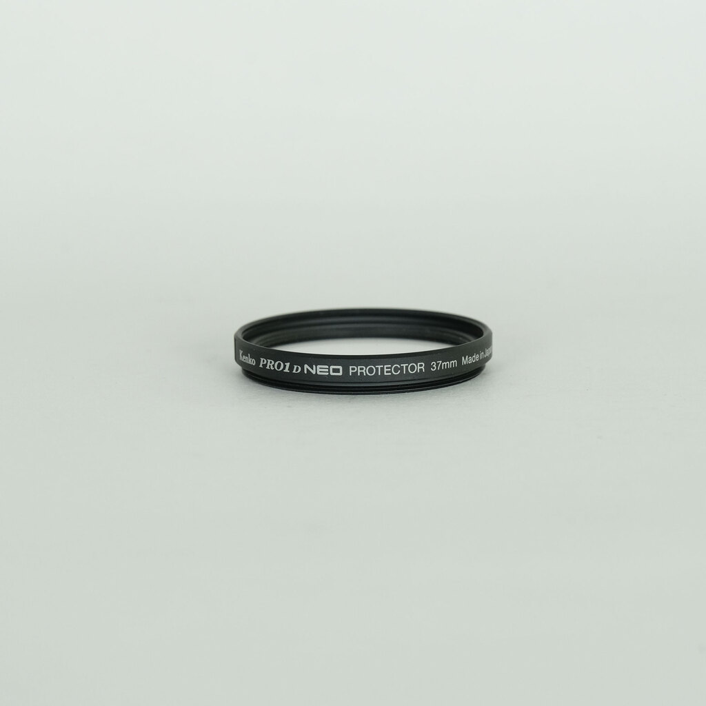 Panasonic LUMIX G VARIO 12-32mm / F3.5-5.6 ASPH. / MEGA O.I.S.