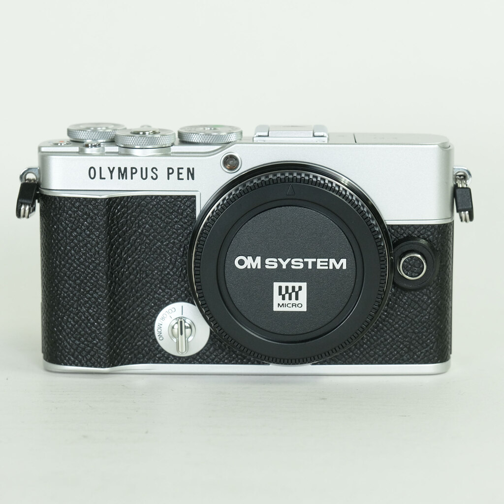 OLYMPUS PEN E-P7