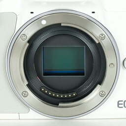 Canon EOS Kiss M