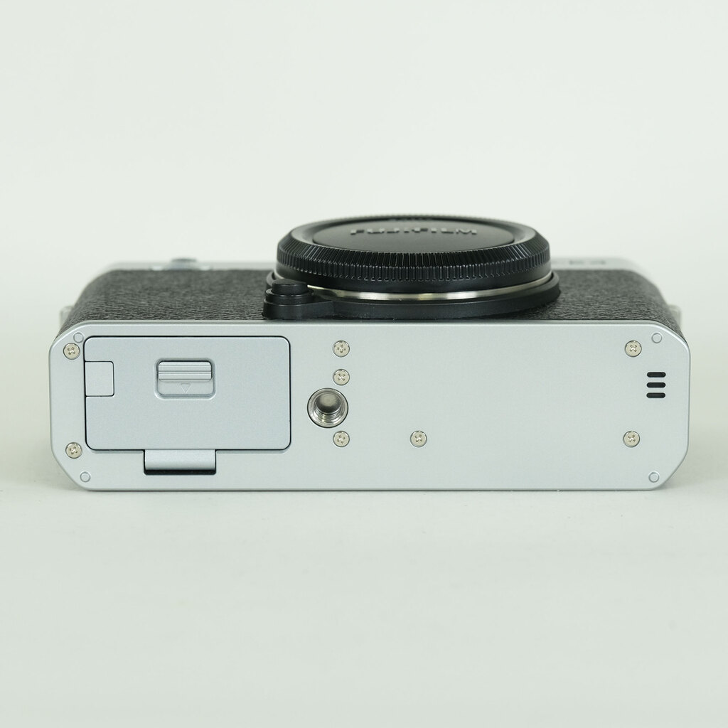 FUJIFILM X-E4 FUJIFILM X-E4