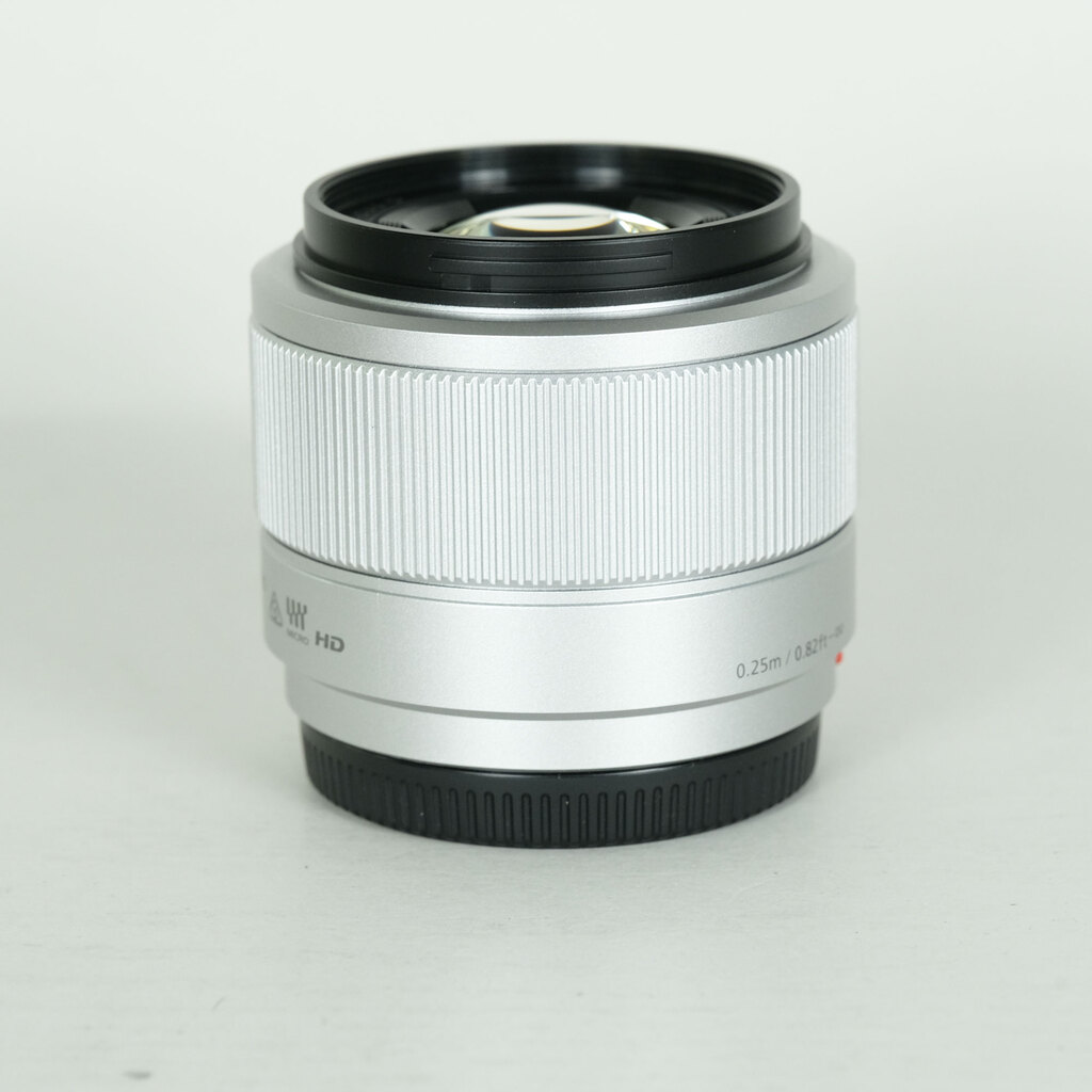 Panasonic LUMIX G 25mm F1.7 ASPH. [�V���o�[]