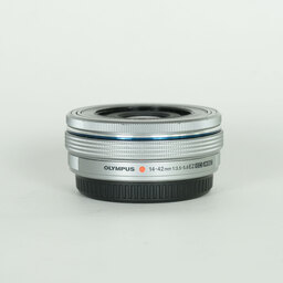 OLYMPUS M.ZUIKO DIGITAL ED 14-42mm F3.5-5.6 EZ シルバー