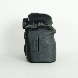 Canon EOS 6D Mark II