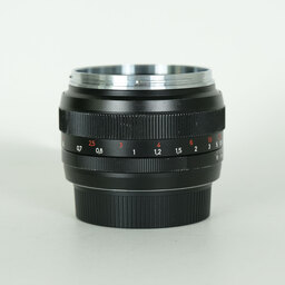 Carl Zeiss Planar T* 50mm F1.4 ZE [キヤノンEF用]