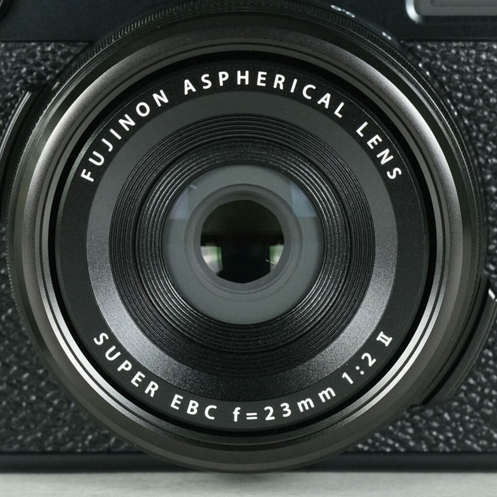 FUJIFILM X100VIの出品 | ONE SCENE（ワンシーン）