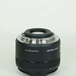 Canon EF-S35mm F2.8 マクロ IS STM