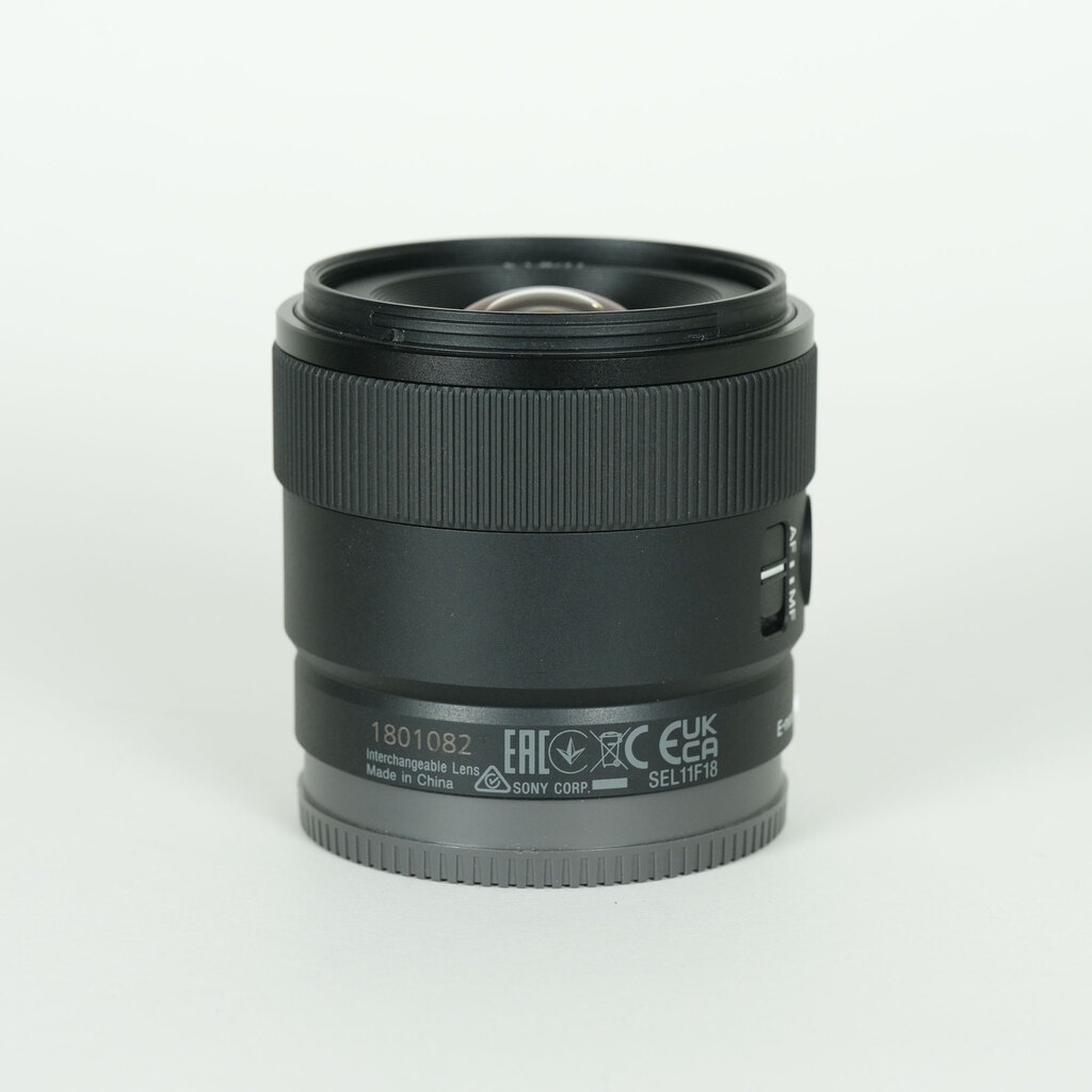 SONY E 11mm F1.8 SEL11F18