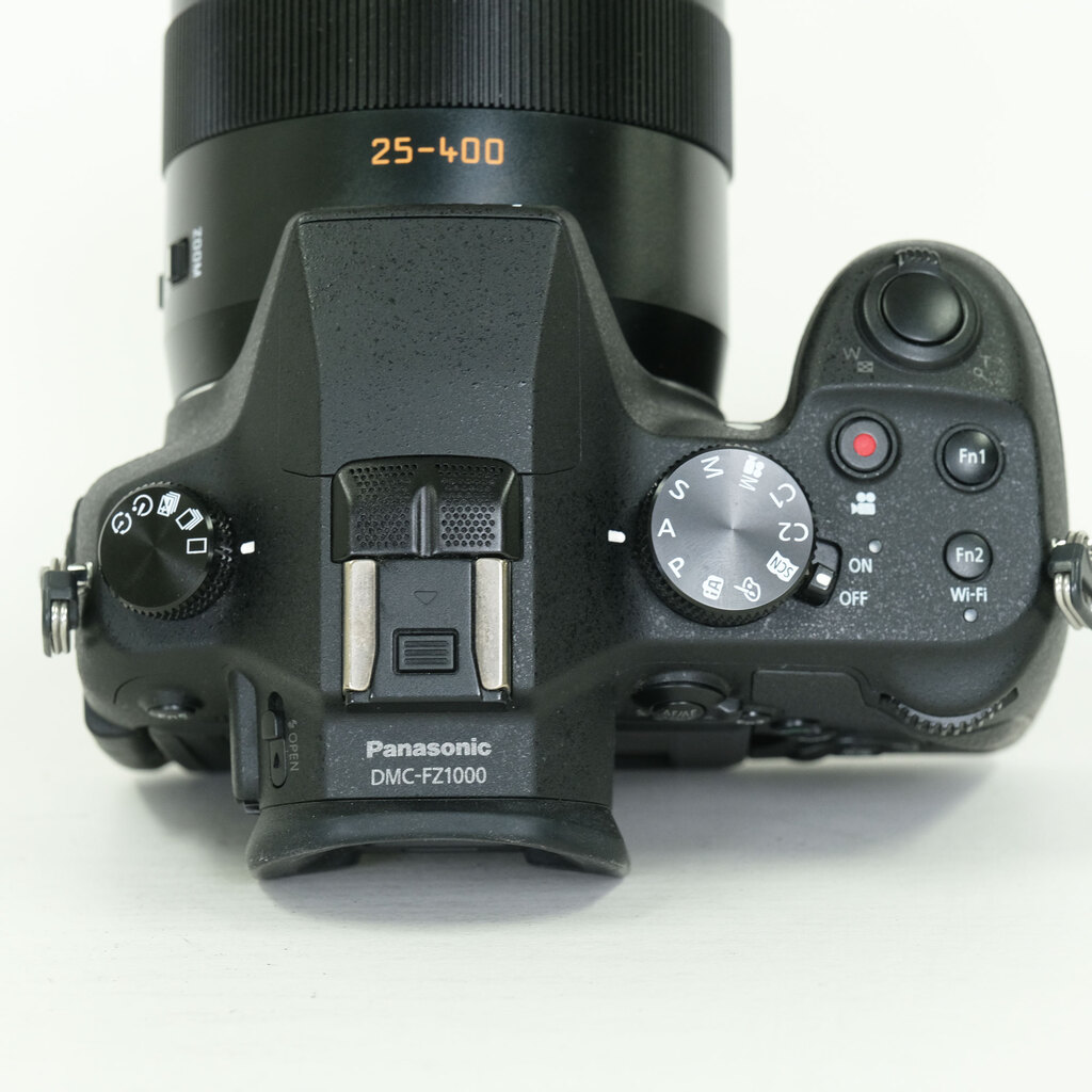 Panasonic LUMIX DMC-FZ1000