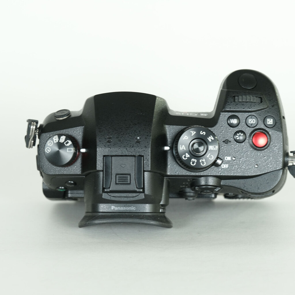 Panasonic LUMIX DC-GH5M2