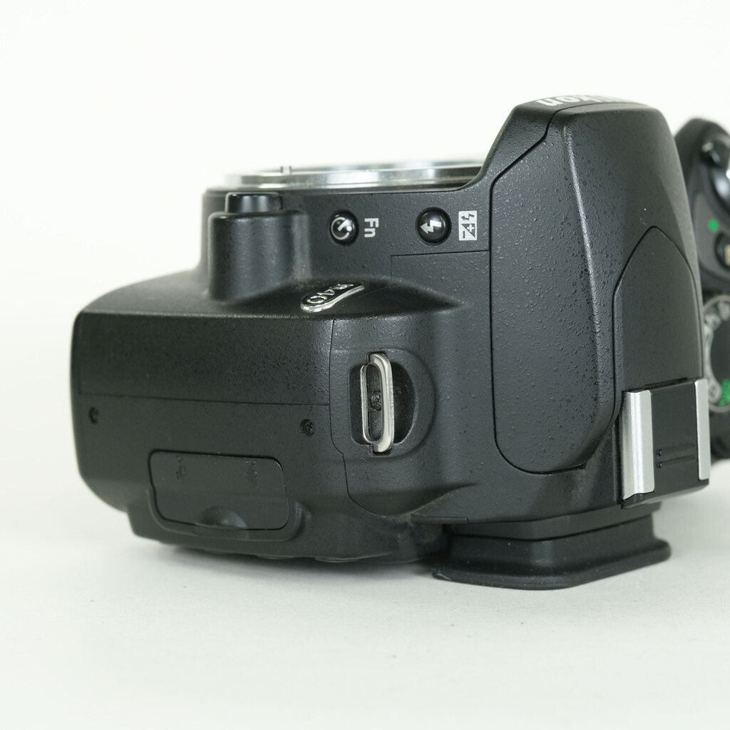 Nikon D40 ブラックボディ