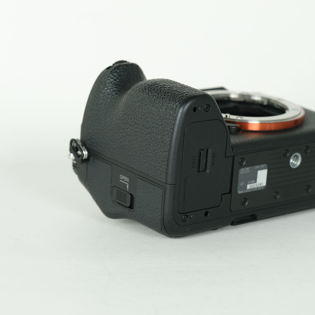 SONY α7 IV(ILCE-7M4) SONY α7 IV(ILCE-7M4)