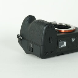 SONY α7 IV(ILCE-7M4) SONY α7 IV(ILCE-7M4)