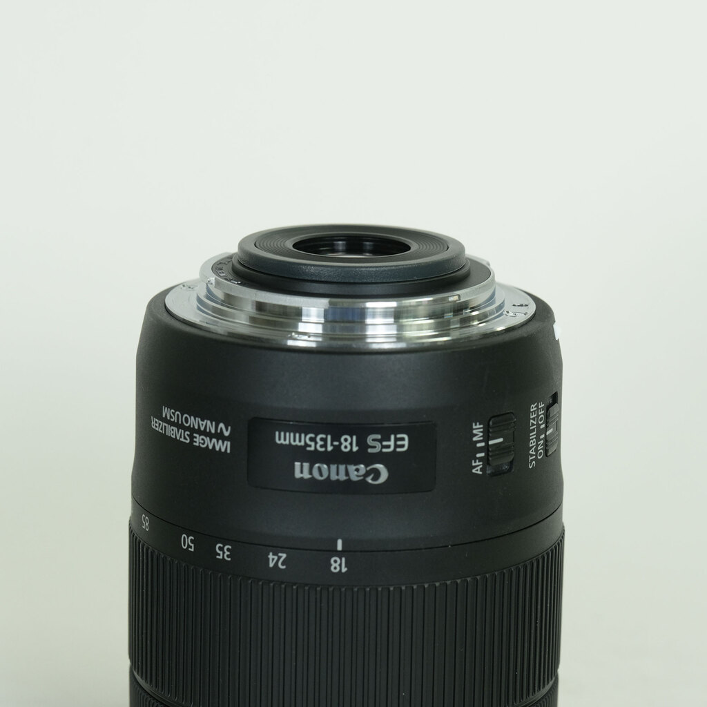 Canon EF-S18-135mm F3.5-5.6 IS USM