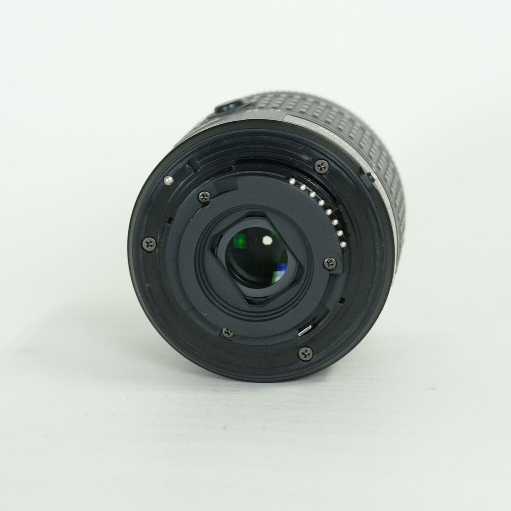Nikon AF-P DX NIKKOR 18-55mm F3.5-5.6G VR