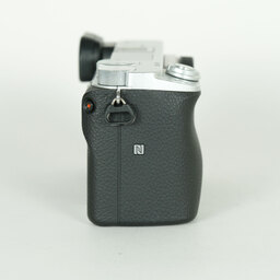 SONY α6400（ILCE-6400）