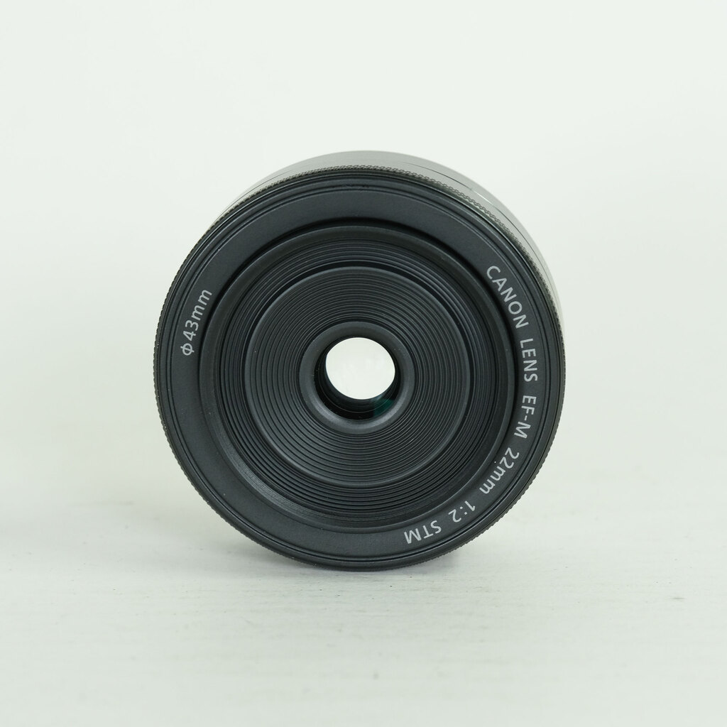 Canon EF-M22mm F2 STM