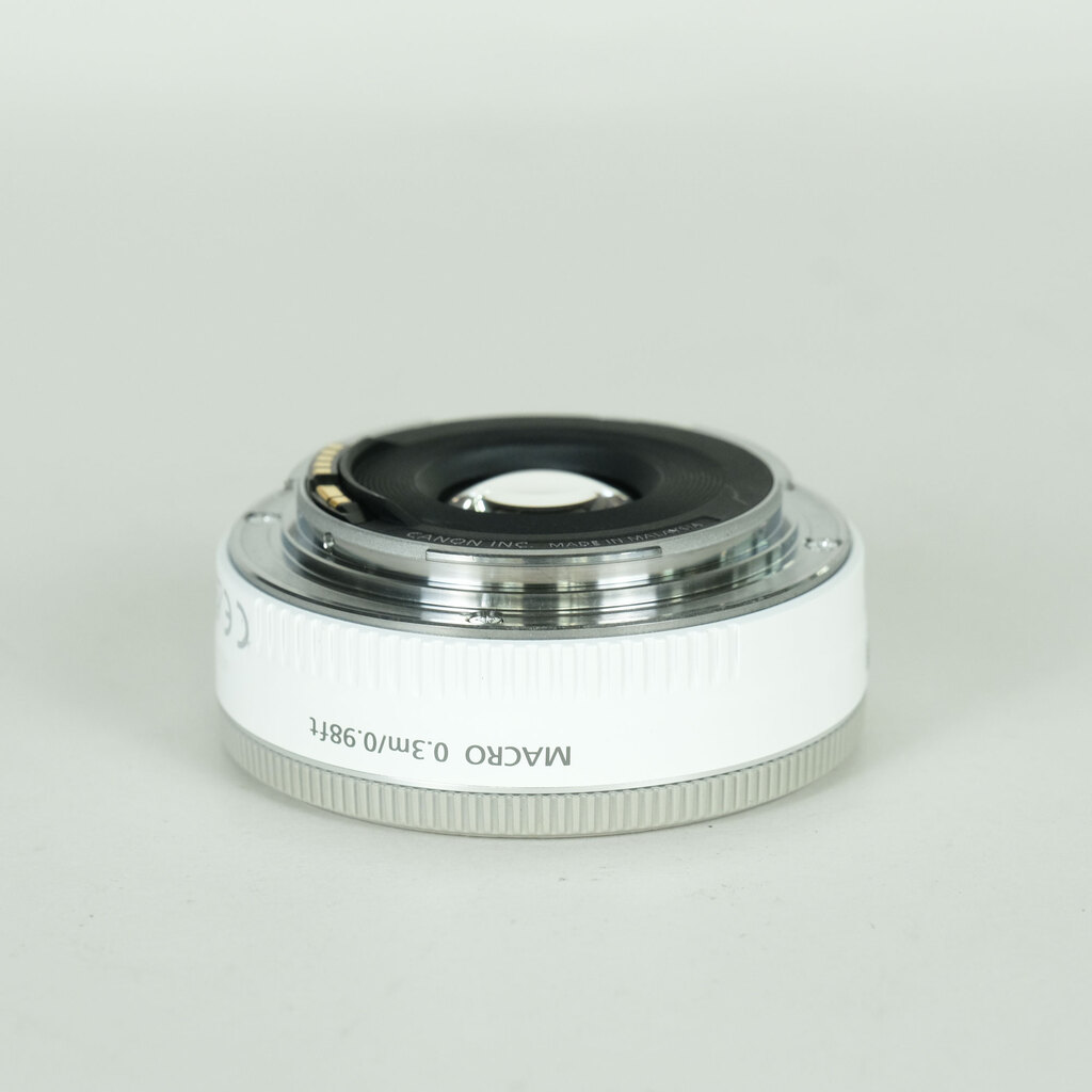 Canon EF40mm F2.8 STM ホワイトの出品 | ONE SCENE（ワンシーン）
