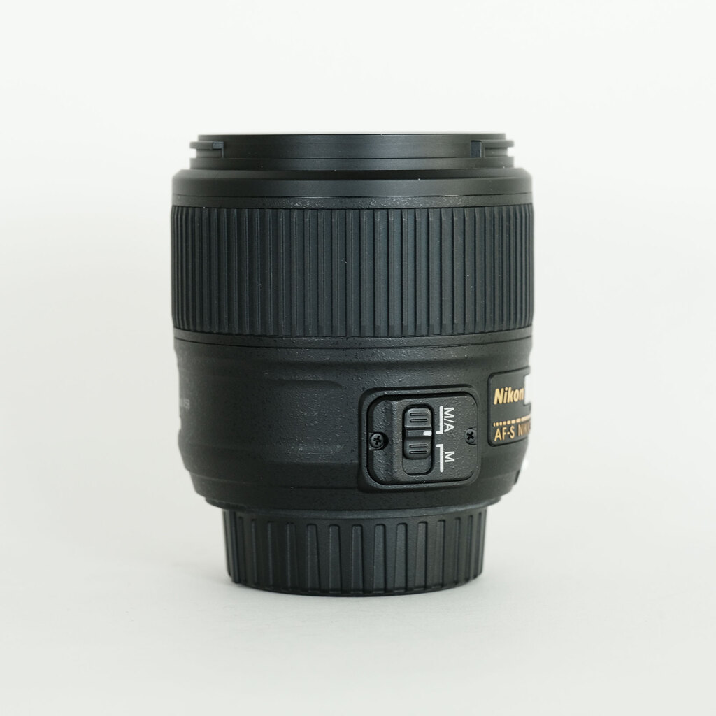 Nikon AF-S NIKKOR 35mm f/1.8G ED Nikon AF-S NIKKOR 35mm f/1.8G ED