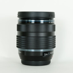 OLYMPUS M.ZUIKO DIGITAL ED 12-40mm F2.8 PRO II OLYMPUS M.ZUIKO DIGITAL ED 12-40mm F2.8 PRO II