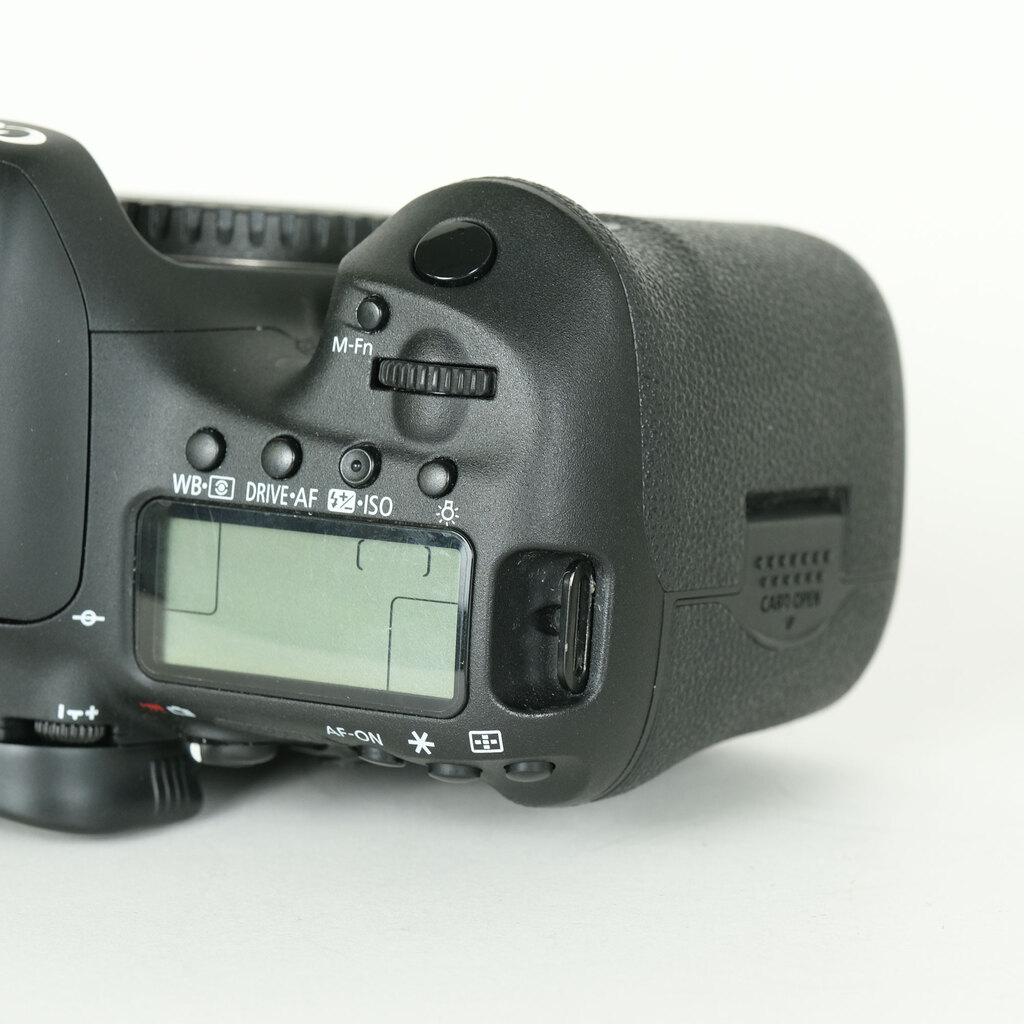 Canon EOS 7D Mark II