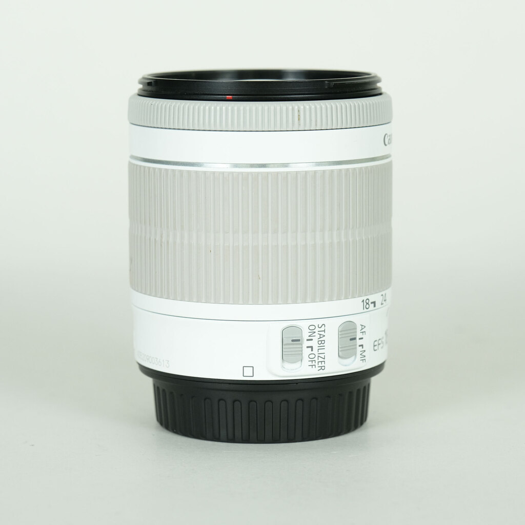Canon EF-S18-55mm F3.5-5.6 IS STM ホワイトの出品 | ONE SCENE（ワン