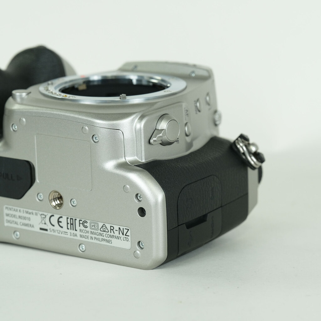 PENTAX K-3 Mark III ボディ シルバー PENTAX K-3 Mark III ボディ シルバー