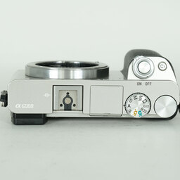 SONY α6000（ILCE-6000）