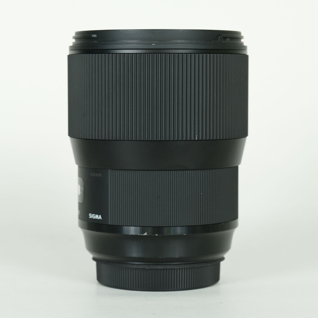 SIGMA 135mm F1.8 DG HSM｜Art [キヤノン用]の出品 | ONE SCENE（ワン
