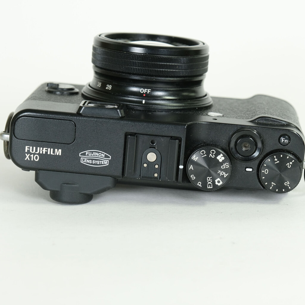 FUJIFILM X10 ブラック