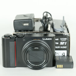 Panasonic LUMIX DC-TX2 ブラック