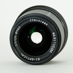 銘匠光学 TTArtisan 17mm F1.4 C ASPH (マイクロフォーサーズ用) ブラック