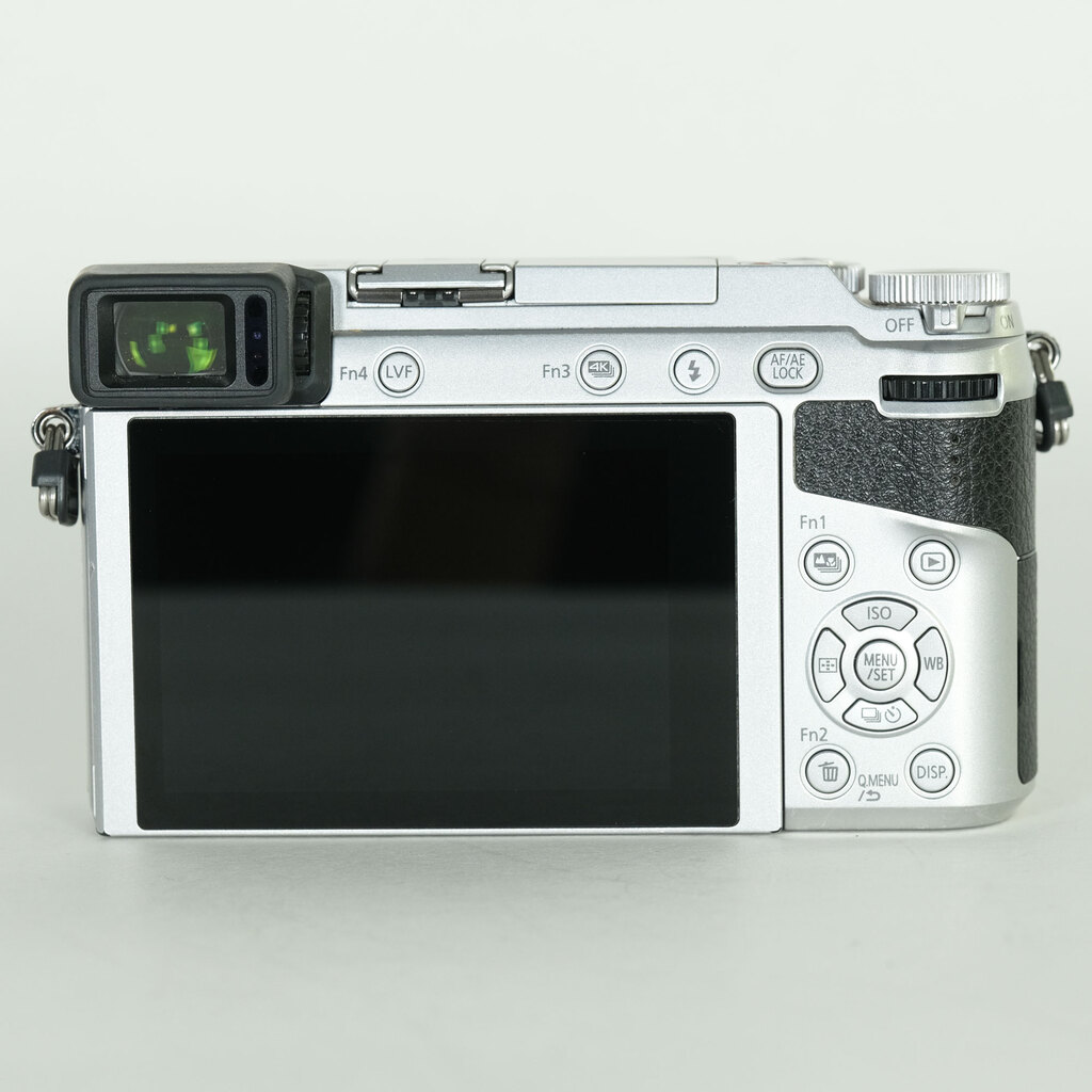 Panasonic LUMIX DMC-GX7MK2 ボディ シルバーの出品 | ONE SCENE（ワン
