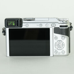 Panasonic LUMIX DMC-GX7MK2 ボディ シルバー