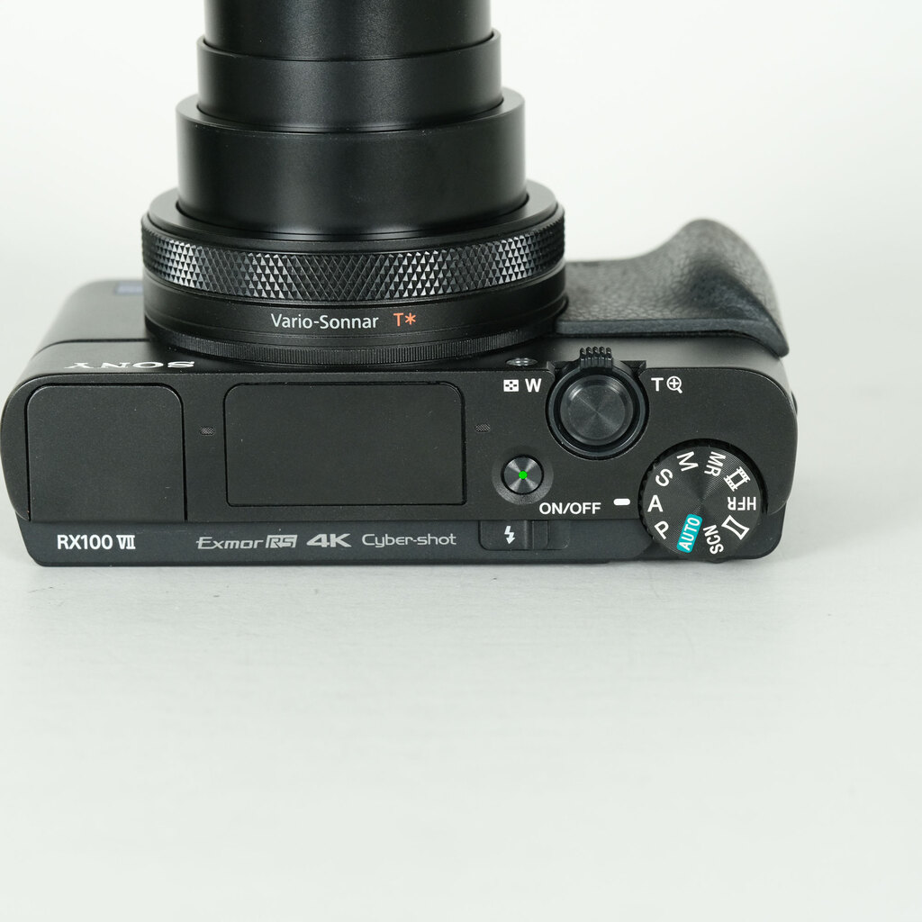 SONY Cyber-shot DSC-RX100M7の出品 | ONE SCENE（ワンシーン）